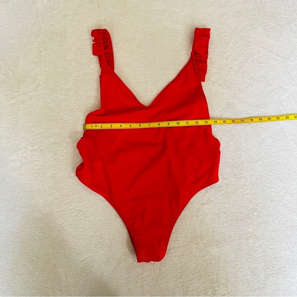 Cherry Red Women's One Piece Ruffle Bathing Suit Large - Picture 7 of 9